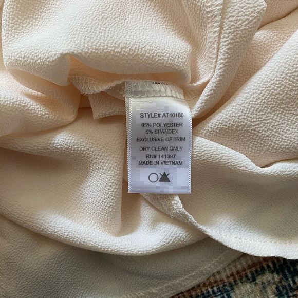 ASTR Crochet Detail Long Sleeve Top - Picture 7 of 7